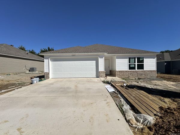 1303 Manor Oaks Boulevard, Searcy, AR 72143