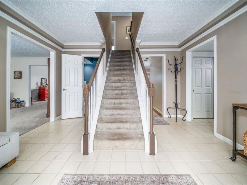 4330 River Landings Court, Hilliard, OH 43026 Photo 3