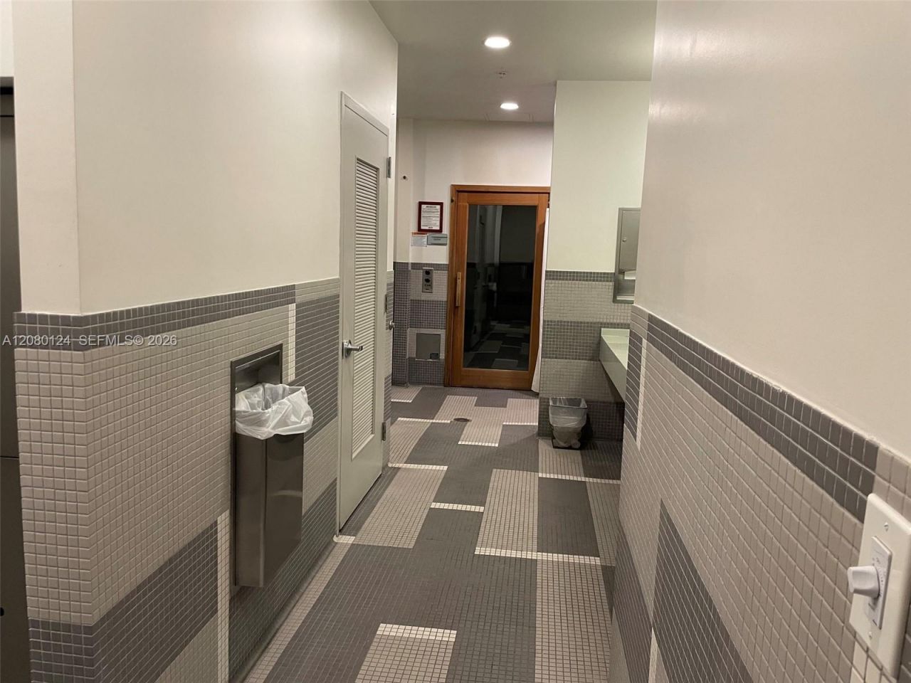 1900 N Bayshore Dr , Unit 511, Miami, FL 33132 Photo