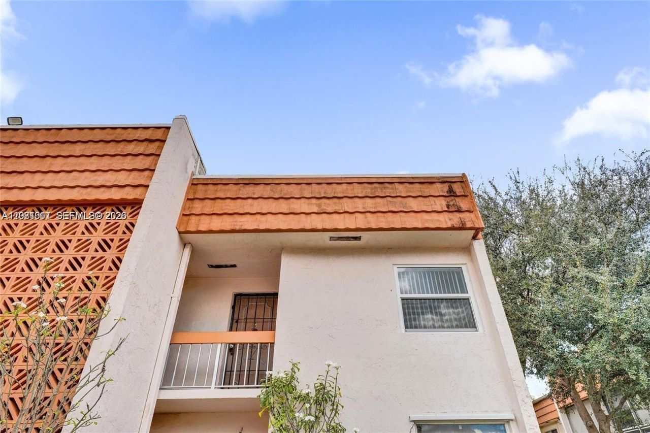 7610 Stirling Rd, Unit 207C, Davie, FL 33024 Photo
