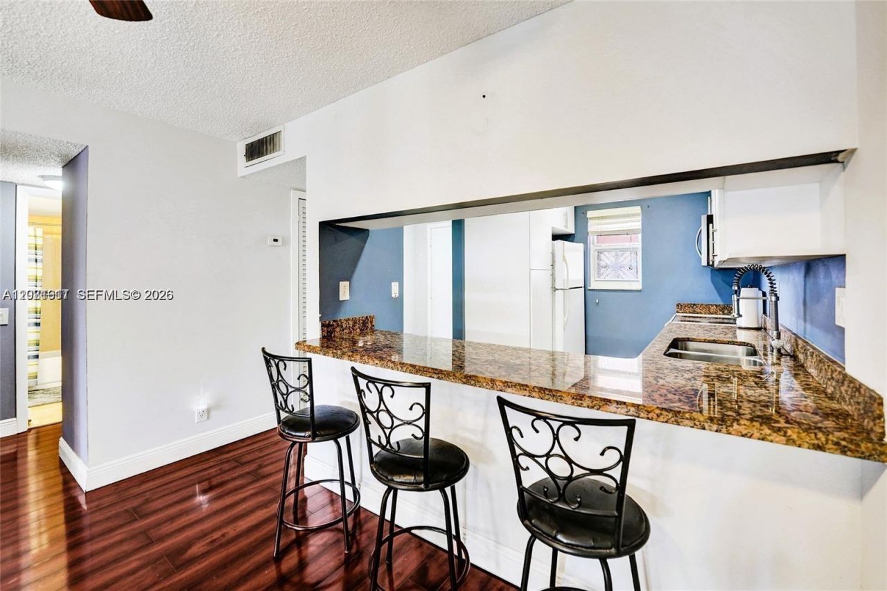 7610 Stirling Rd , Unit 207C, Davie, FL 33024 Photo