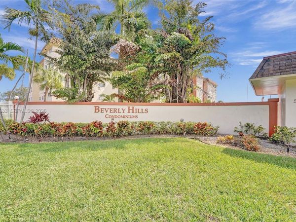 5300 Washington St , Unit V308, Hollywood, FL 33021