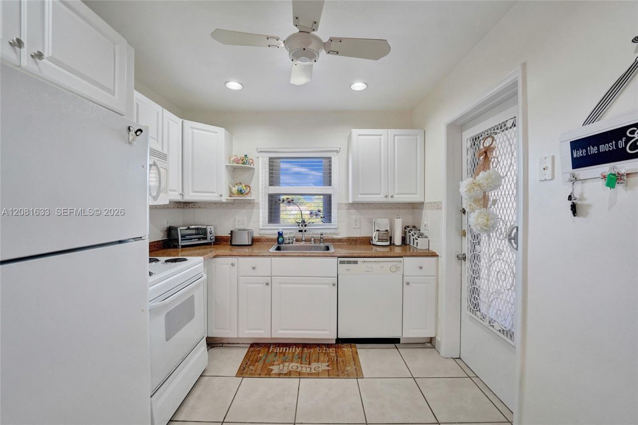 5300 Washington St, Unit V308, Hollywood, FL 33021 Photo