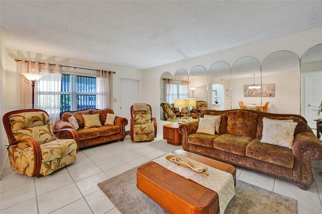 5300 Washington St, Unit V308, Hollywood, FL 33021 Photo