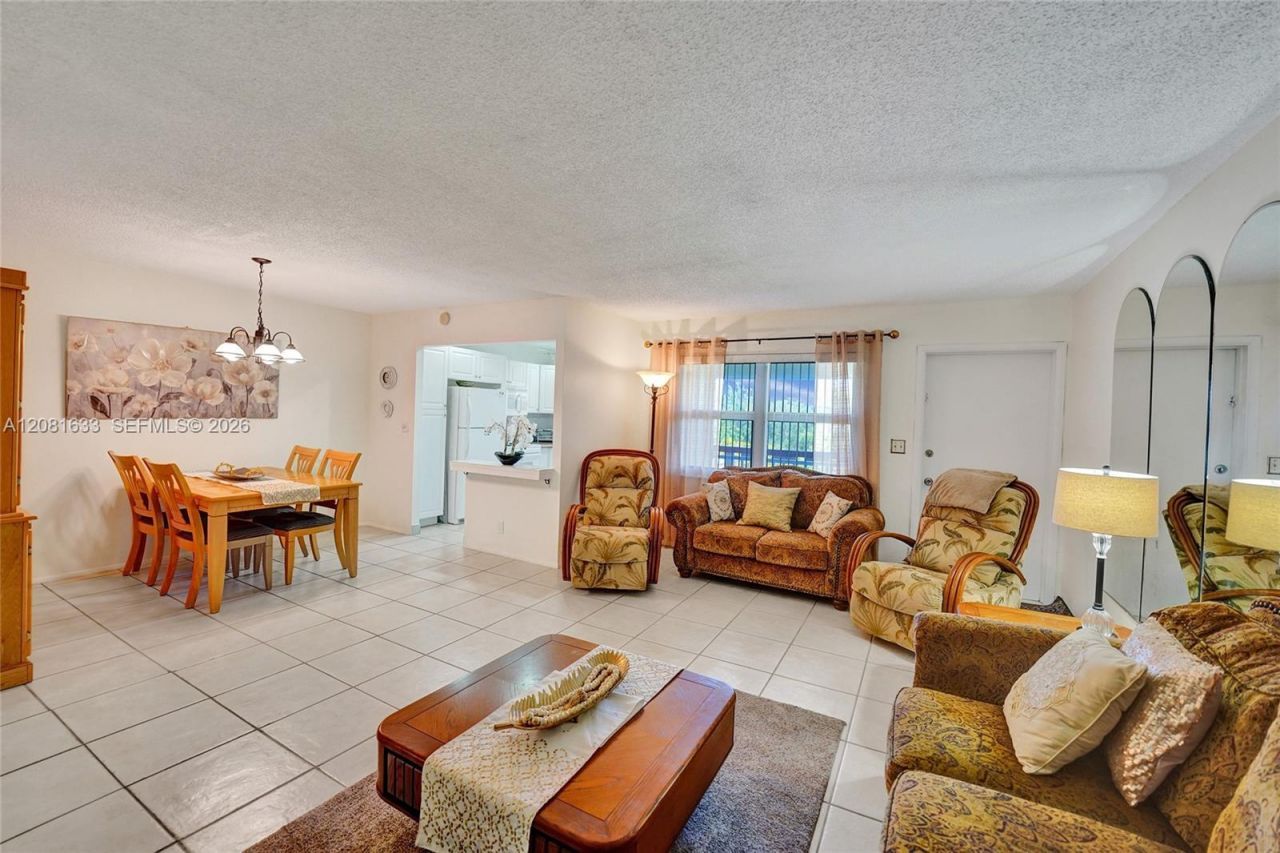 5300 Washington St, Unit V308, Hollywood, FL 33021 Photo