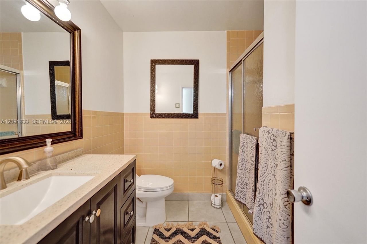 5300 Washington St, Unit V308, Hollywood, FL 33021 Photo