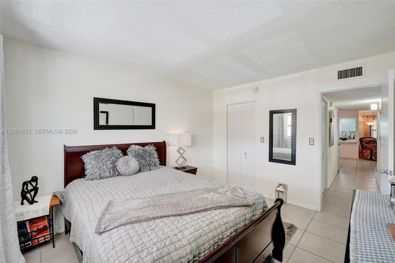 5300 Washington St, Unit V308, Hollywood, FL 33021 Photo
