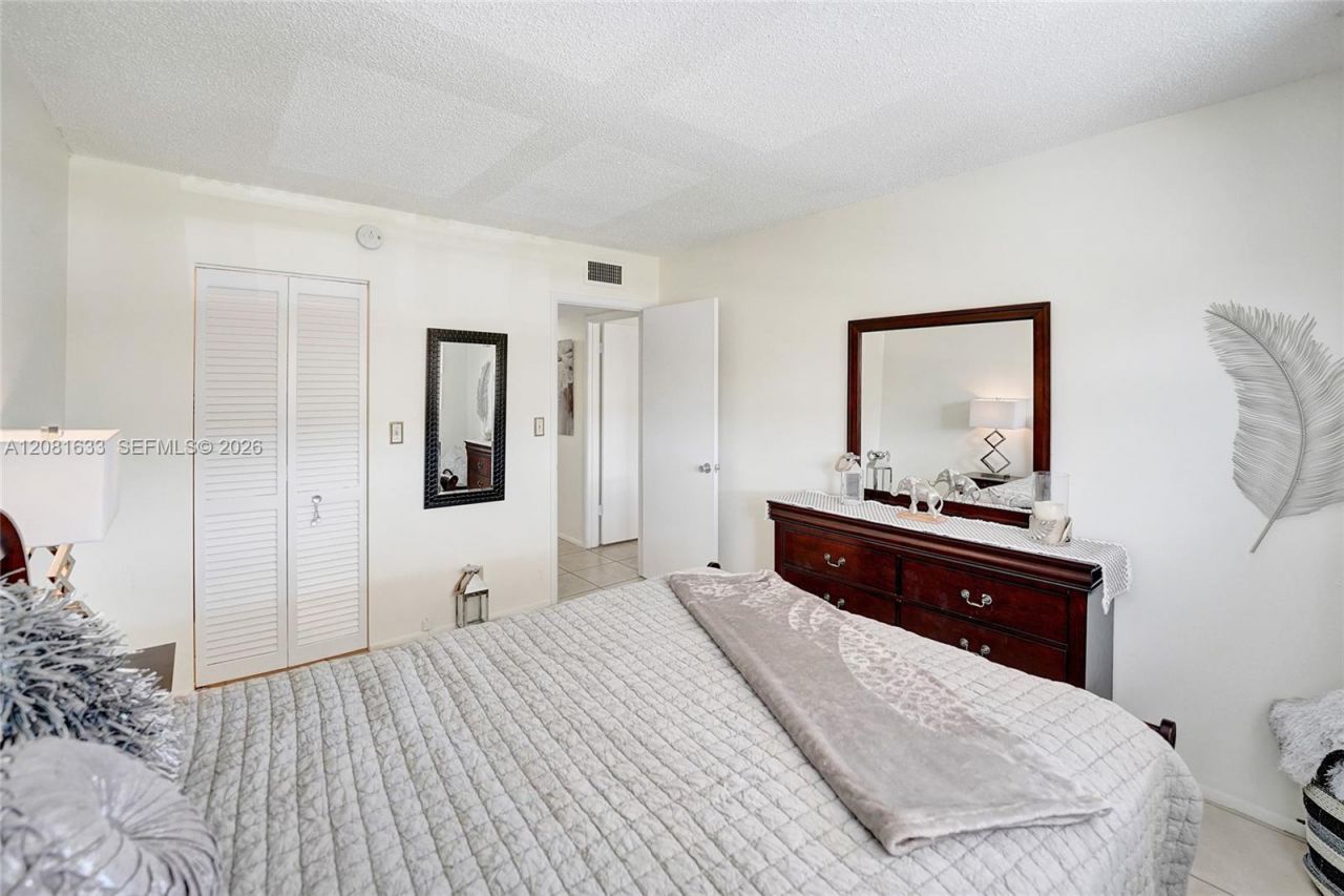 5300 Washington St, Unit V308, Hollywood, FL 33021 Photo
