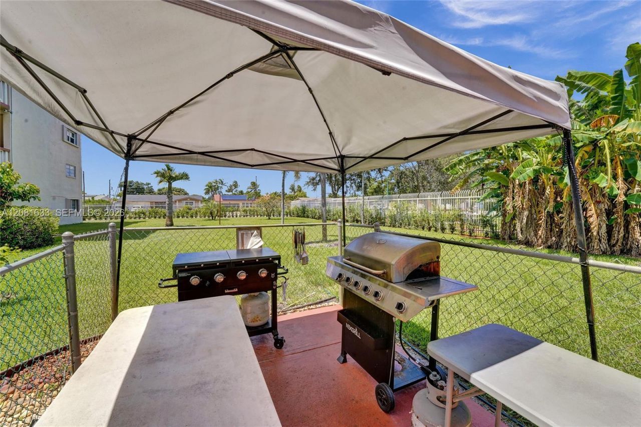 5300 Washington St, Unit V308, Hollywood, FL 33021 Photo