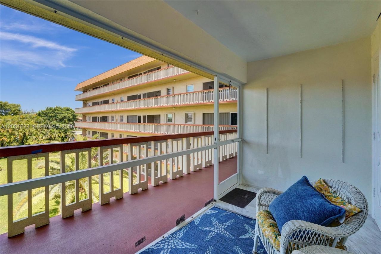 5300 Washington St, Unit V308, Hollywood, FL 33021 Photo