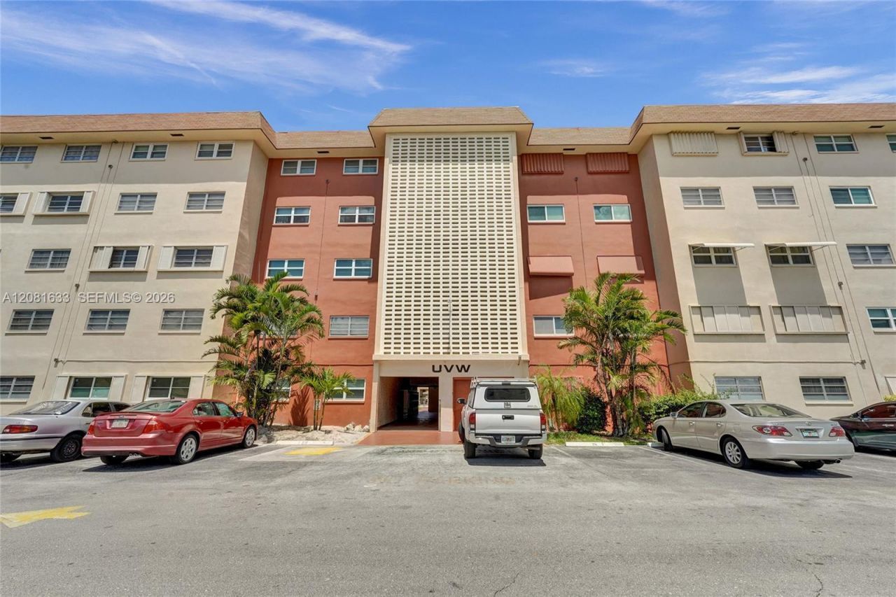 5300 Washington St, Unit V308, Hollywood, FL 33021 Photo