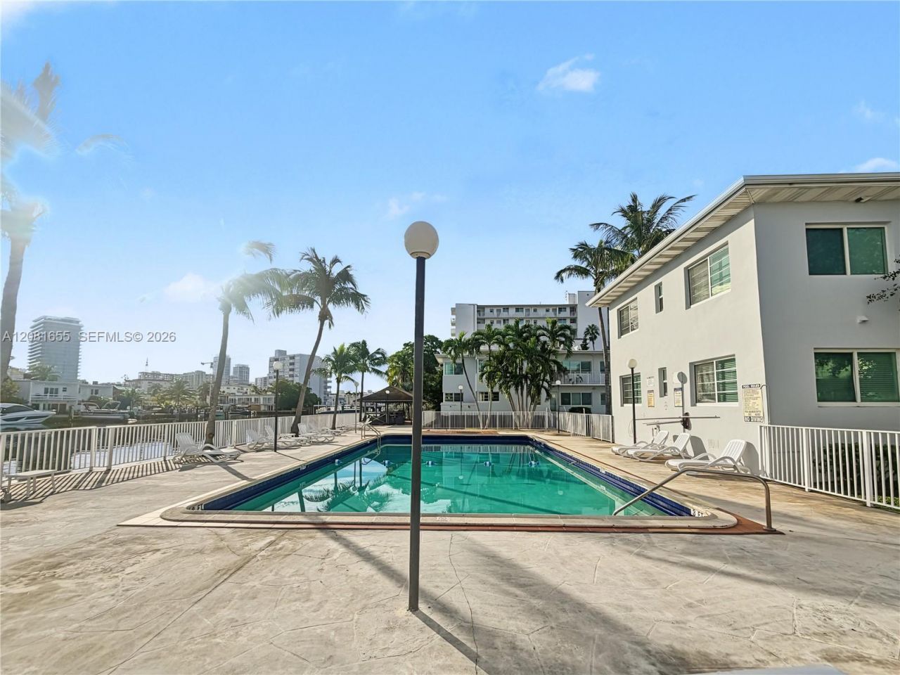 7207 Bay Dr, Unit 25, Miami Beach, FL 33141 Photo