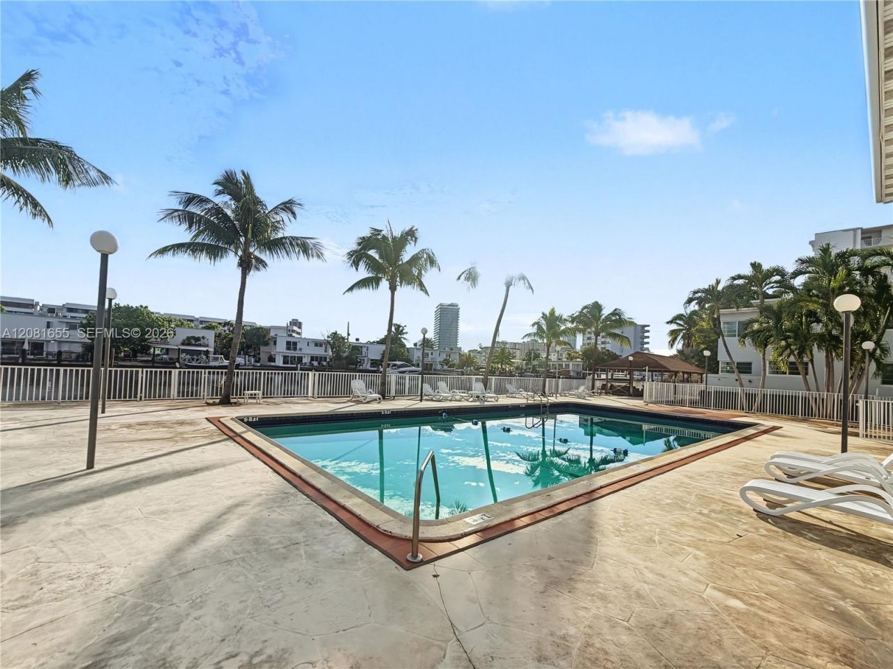 7207 Bay Dr, Unit 25, Miami Beach, FL 33141 Photo