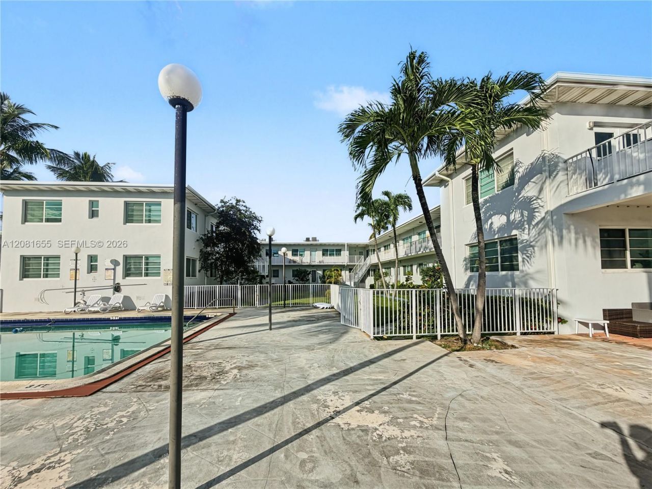 7207 Bay Dr, Unit 25, Miami Beach, FL 33141 Photo
