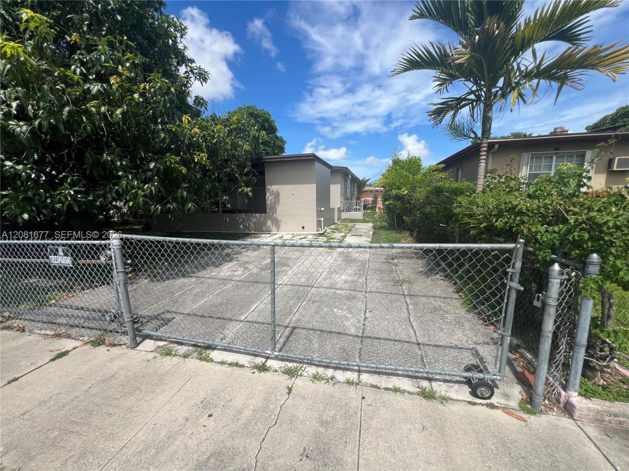 1190 NW 135th St, North Miami, FL 33168 Photo