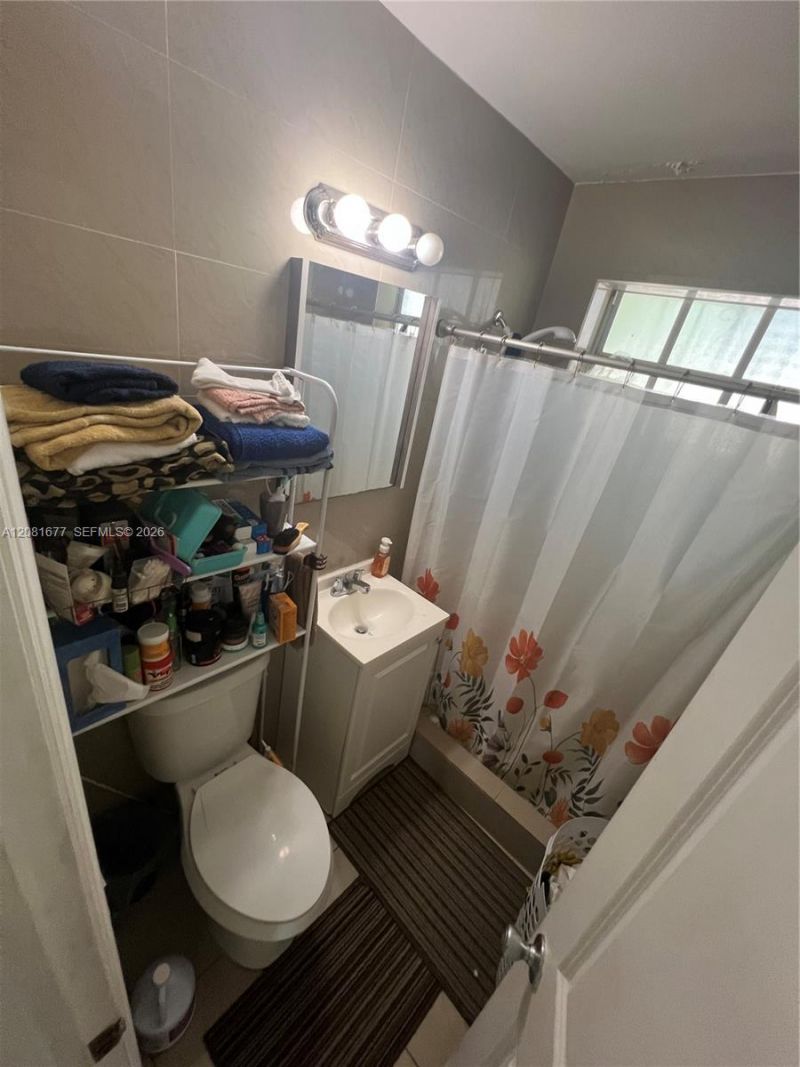 1190 NW 135th St, North Miami, FL 33168 Photo