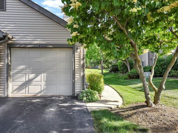 329 Grissom Court , Unit 329, Hoffman Estates, IL 60169