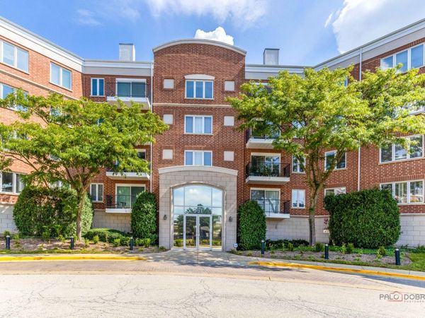 351 Town Place Circle , Unit 503, Buffalo Grove, IL 60089