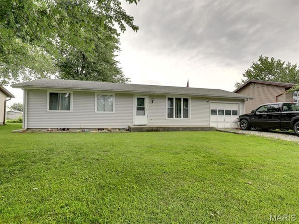 325 Westwood Drive , Kahoka, MO 63445