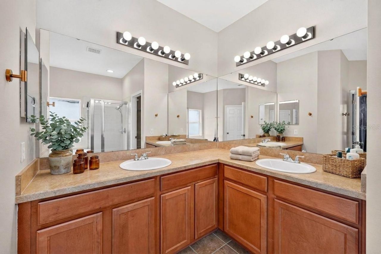 13356 Phoenix Drive, Orlando, FL 32828 Photo