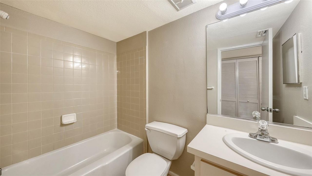 2121 Wood Street, Unit A103, Sarasota, FL 34237 Photo