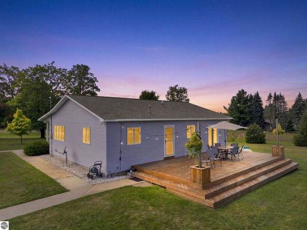 7530 Richards Road N, Lake City, MI 49651