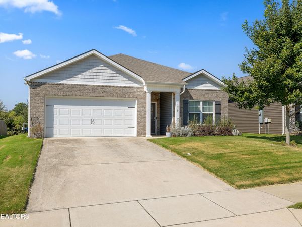 8039 Dennis Fox Lane, Knoxville, TN 37938