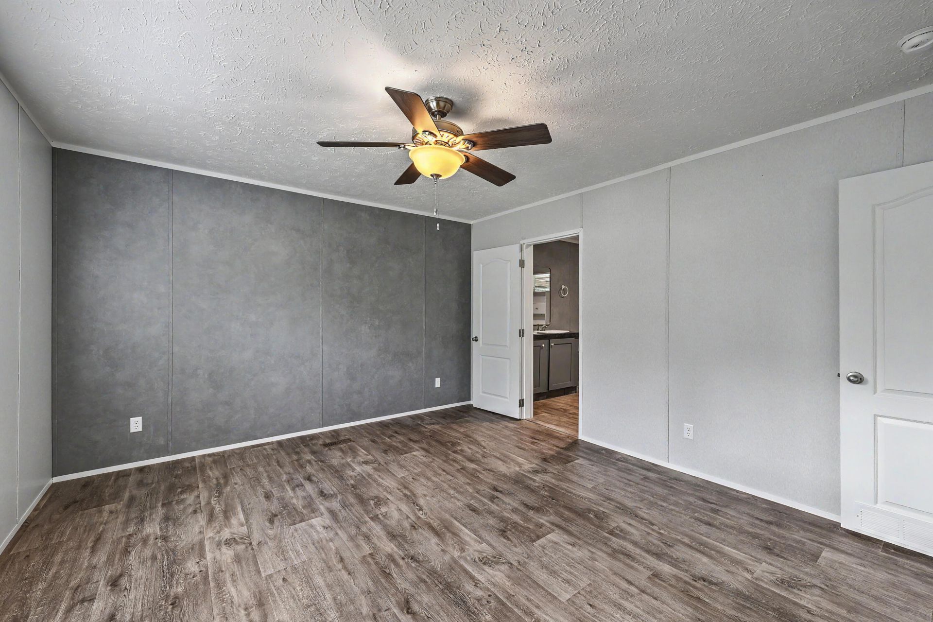 714 Rosa Place Photo 17