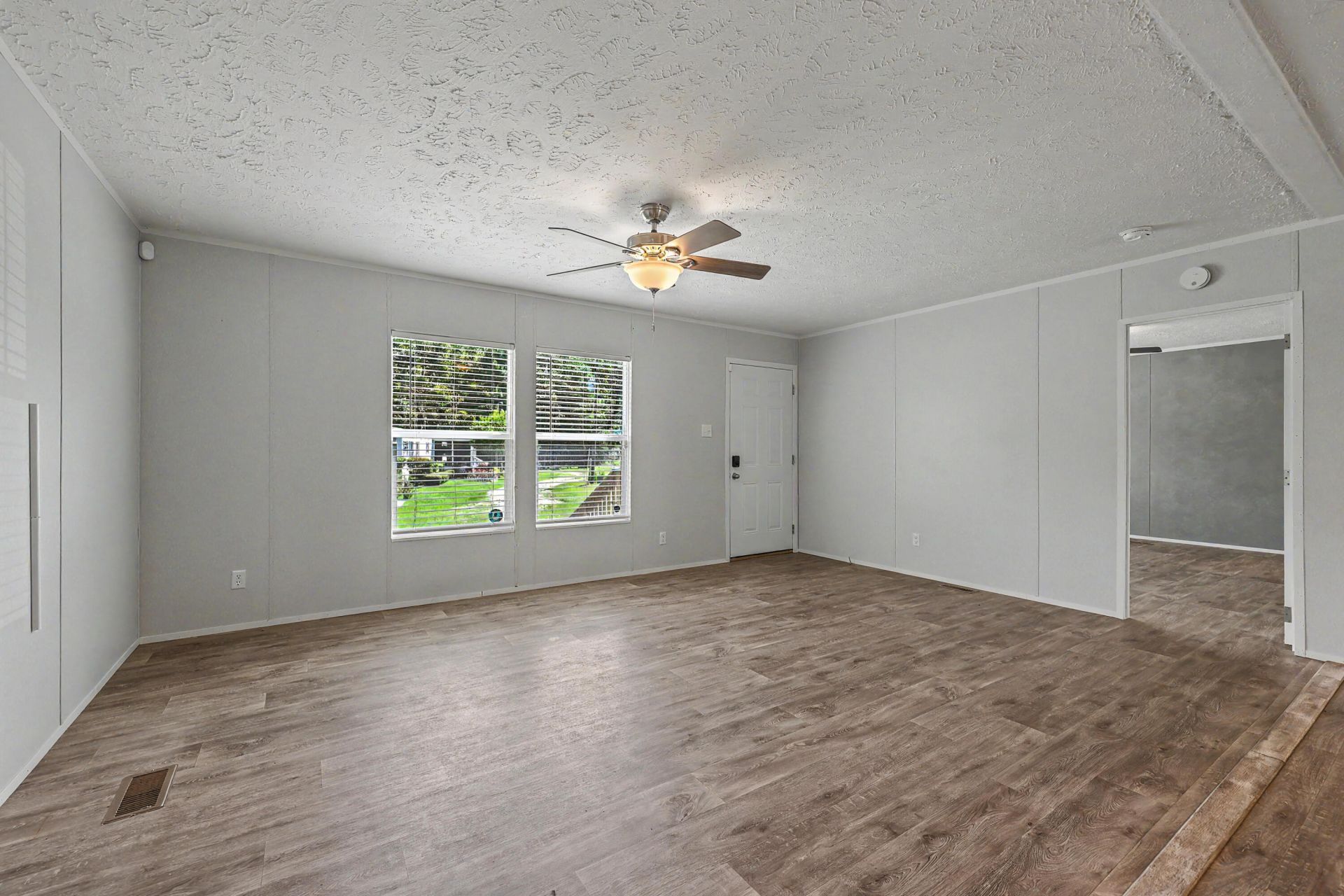 714 Rosa Place Photo 6