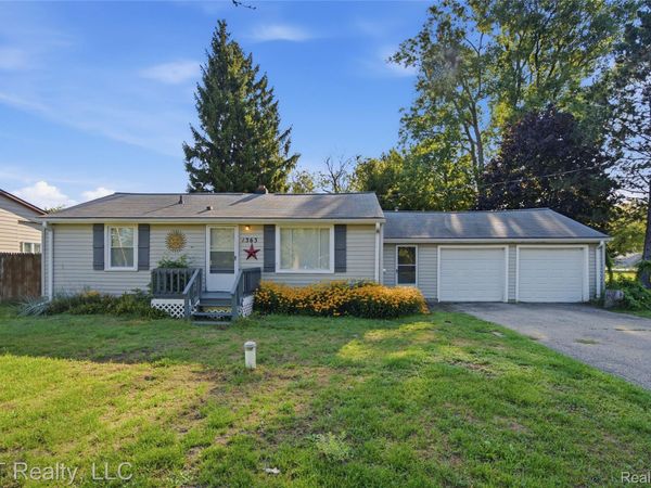 1363 Kettering Street, Burton, Mi 48509