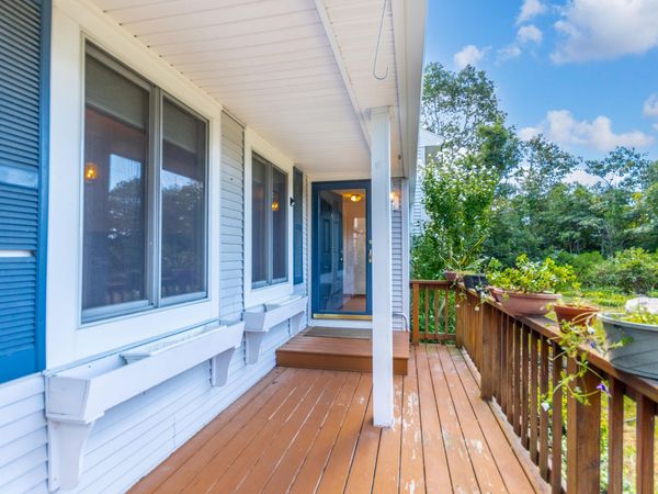 8 Laura Lane, Monument Beach, MA 02553