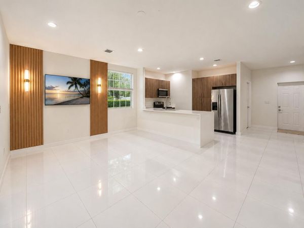 1030 Crystal Way, Unit 104, Delray Beach, FL 33444