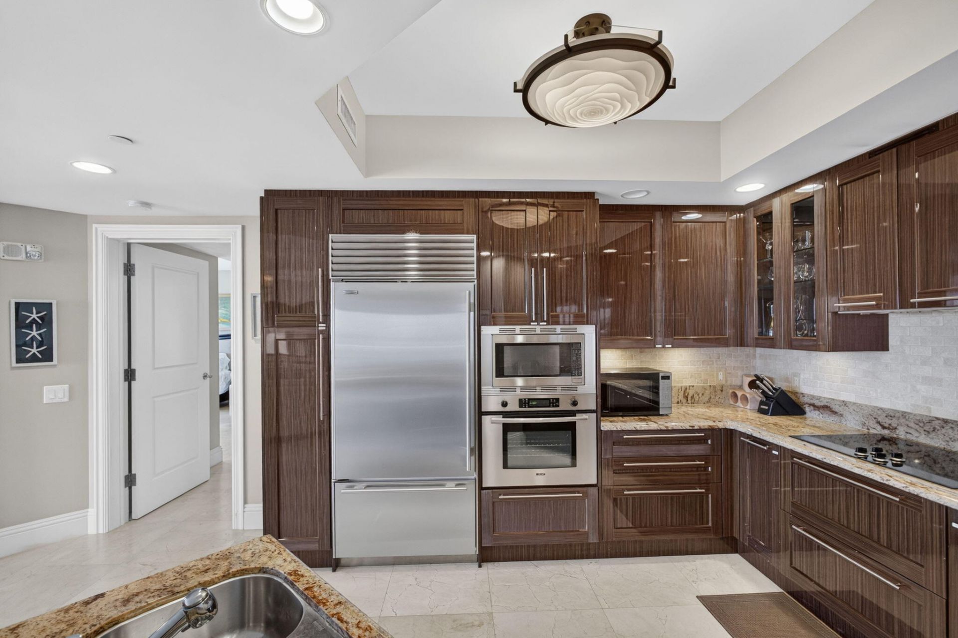 2700 N Ocean Drive, Unit 905B, Riviera Beach, FL 33404 Photo