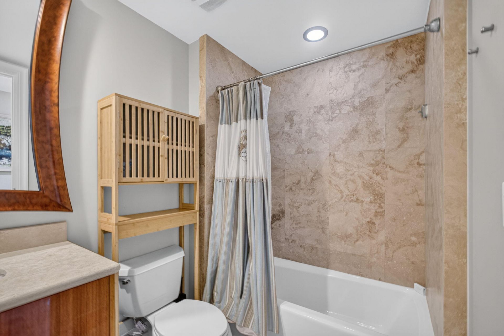 2700 N Ocean Drive, Unit 905B, Riviera Beach, FL 33404 Photo