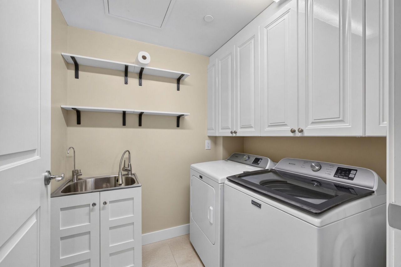 2700 N Ocean Drive, Unit 905B, Riviera Beach, FL 33404 Photo
