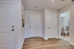 191 Kingfield Drive photo 4