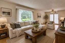316 Barmount Drive  photo 4