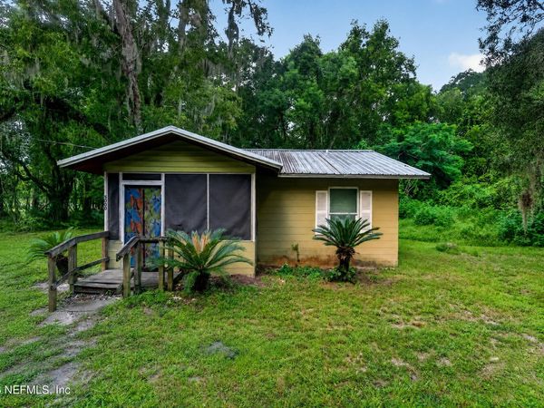 5000 RAILROAD Avenue, Elkton, FL 32033