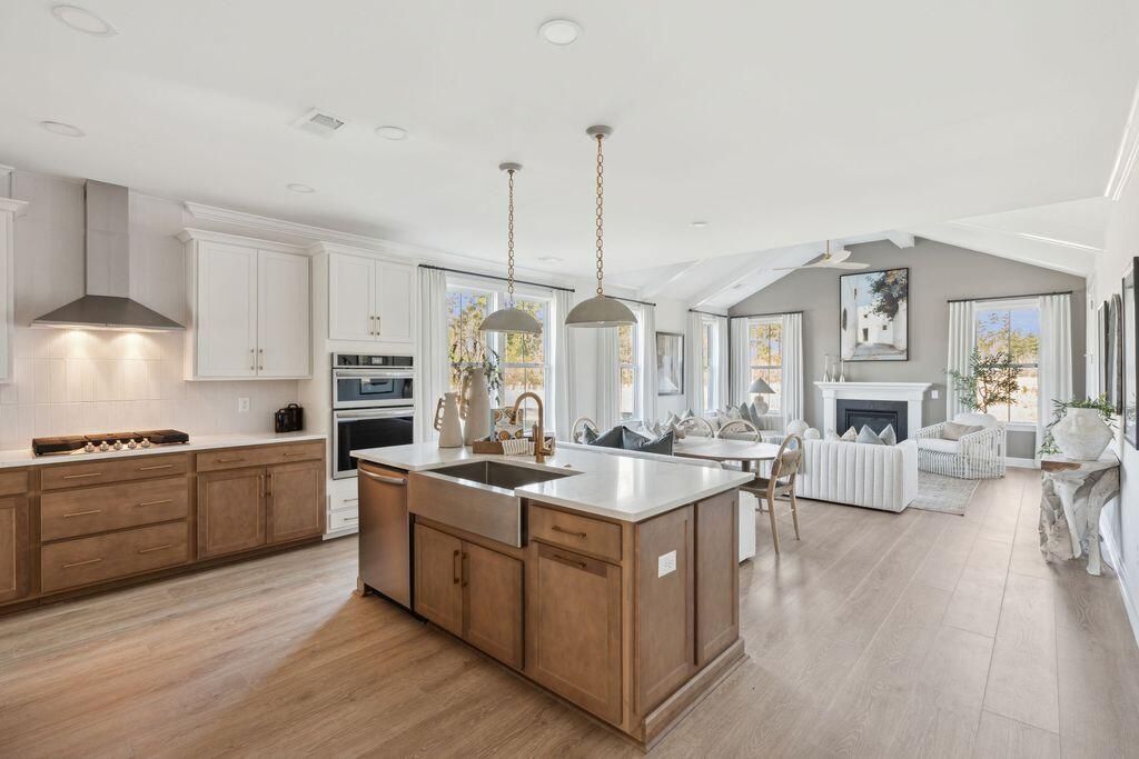 1021 Tributary Boulevard Photo 12