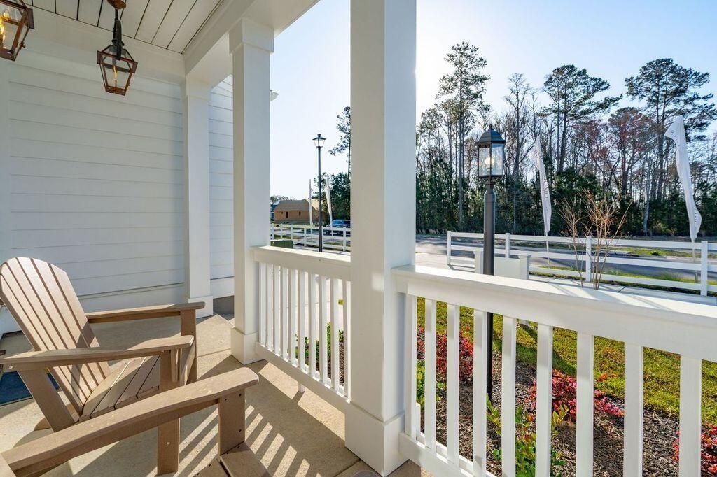 1021 Tributary Boulevard Photo 3