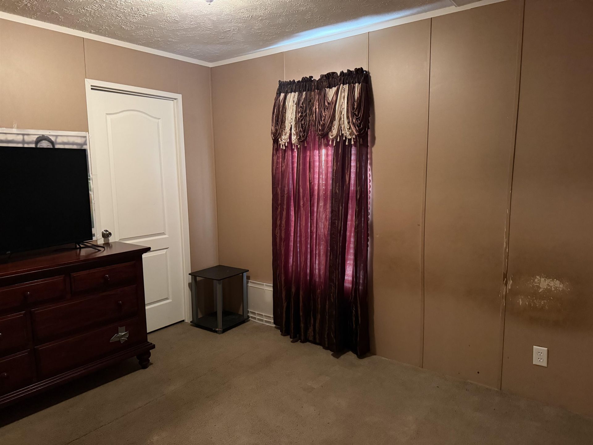 835 Oatland Rd. Photo 16