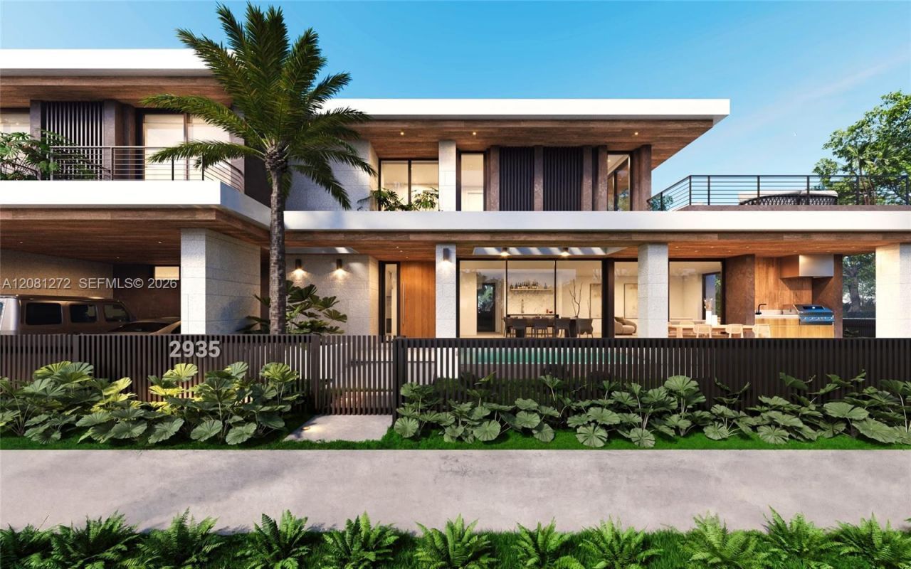 2935 Calusa St , Miami, FL 33133 Photo