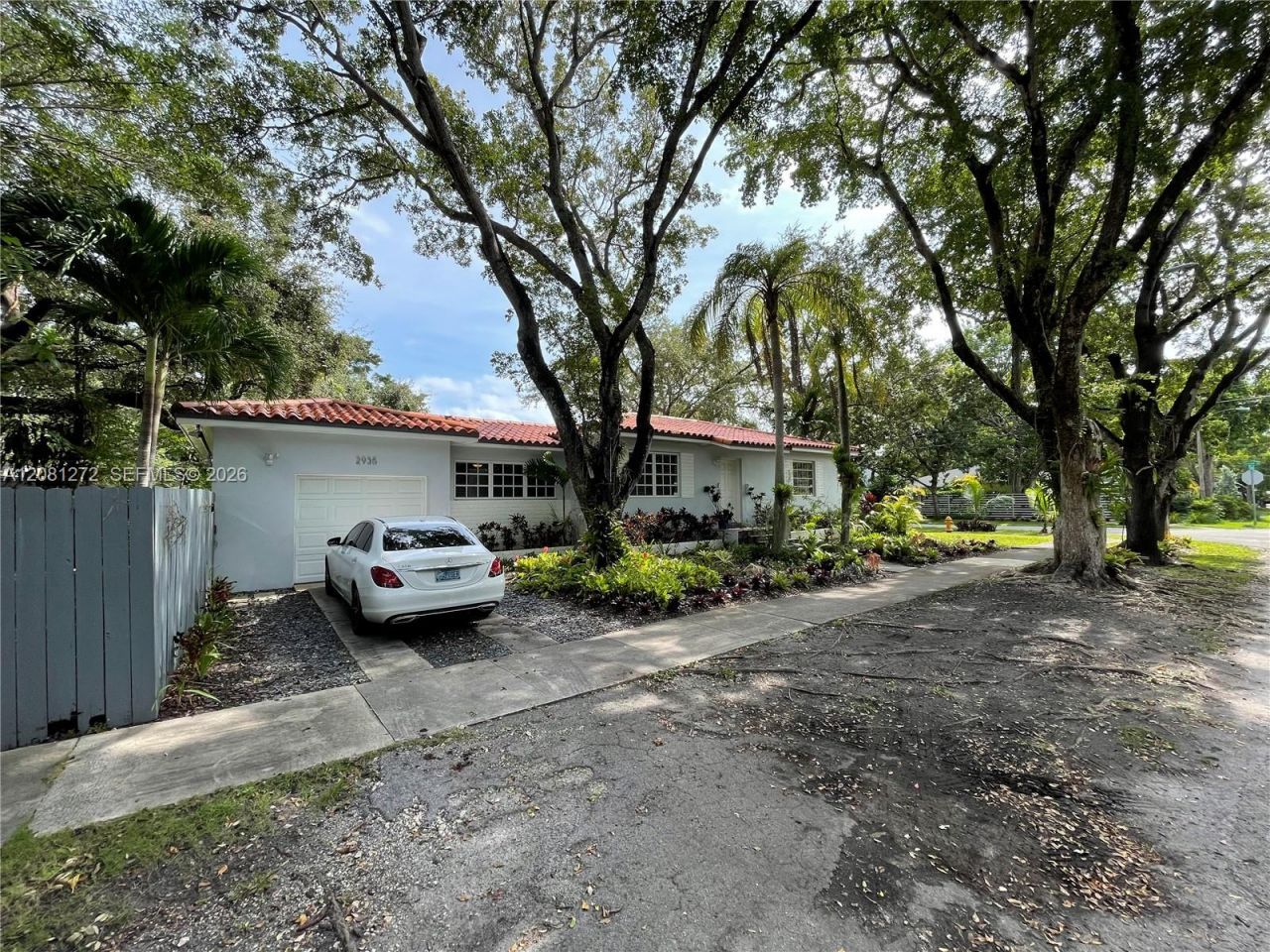 2935 Calusa St , Miami, FL 33133 Photo