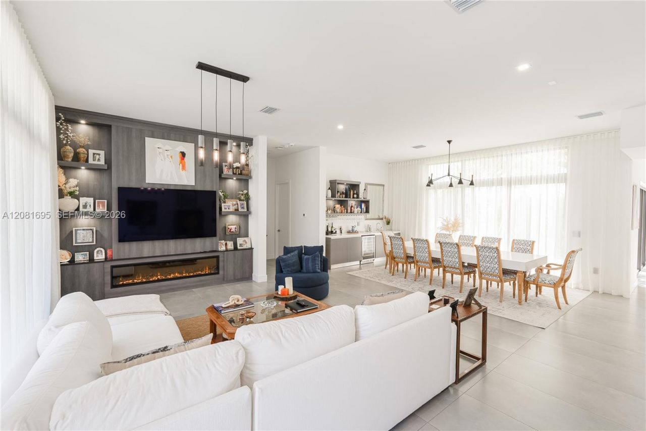 16766 Natures Way, Weston, FL 33326 Photo