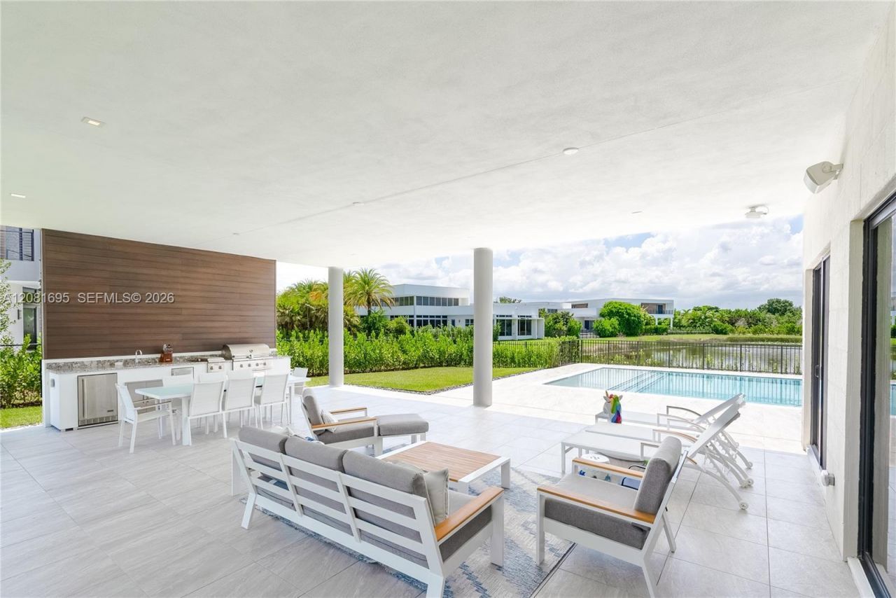 16766 Natures Way, Weston, FL 33326 Photo