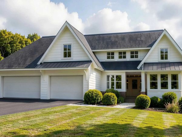355 Margaret Circle, Wayzata, MN 55391