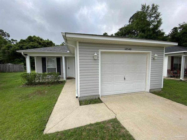 10340 Chinaberry Ct, Pensacola, FL 32534