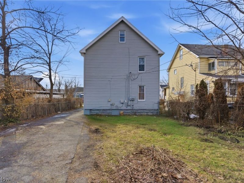 4025 E 144th Street, Cleveland, OH 44128 Photo 25