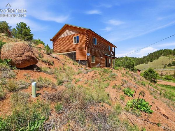 927 Stonehenge Drive, Florissant, CO 80816