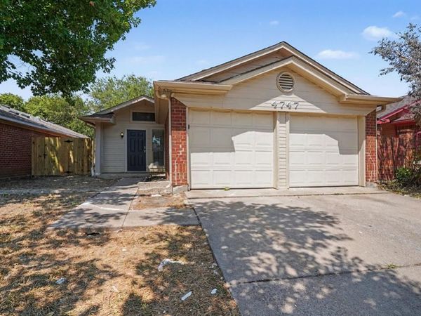4747 Poppy Drive E, Fort Worth, TX 76137